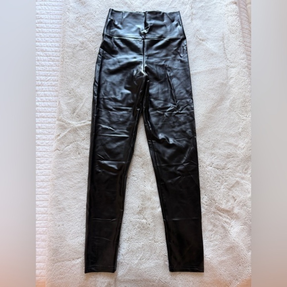 High-Waisted Black Faux Leather Leggings Women’s size Medium